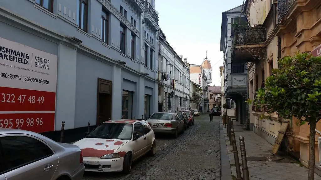Nini'S Apartments Batumi